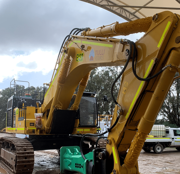 Blogs Choosing the Right Material for Hydraulic Cylinder Covers in Harsh Environments